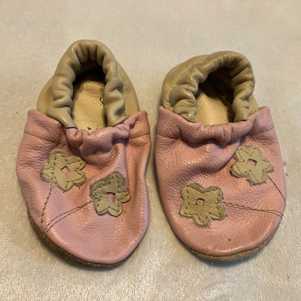 Pink Leather Kids Shoes with Floral Design